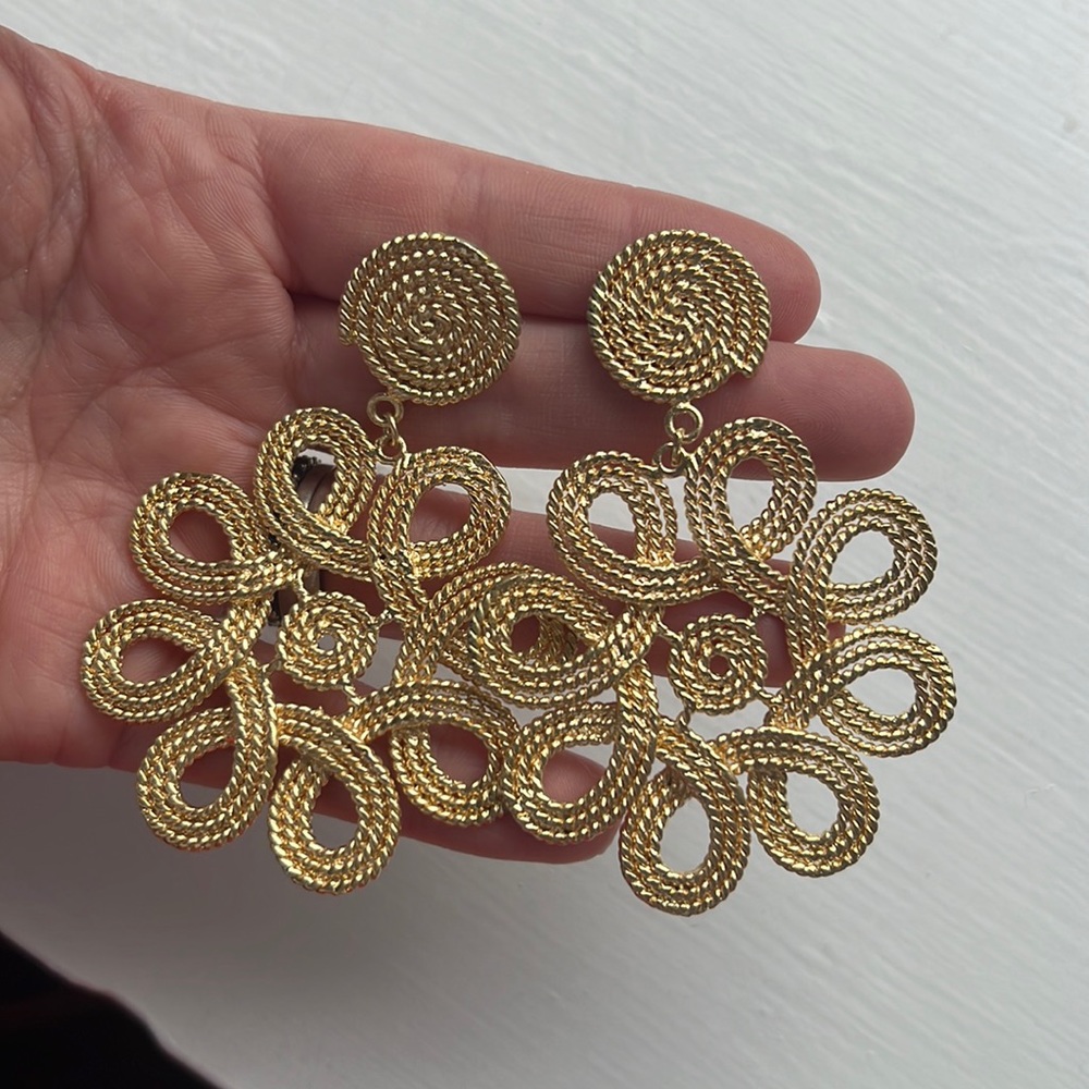 NWOT Lisi Lerch Cameran Metal Earrings